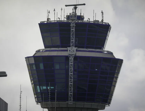 ΠΡΑΣΙΝΟ ΚΙΝΗΜΑ: Αντί να παραιτηθεί ο Υπουργός για το μπλακ άουτ στο FIR Αθηνών το “φόρτωσαν” στον διοικητή της ΥΠΑ